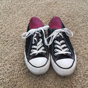 Cute Black Converse